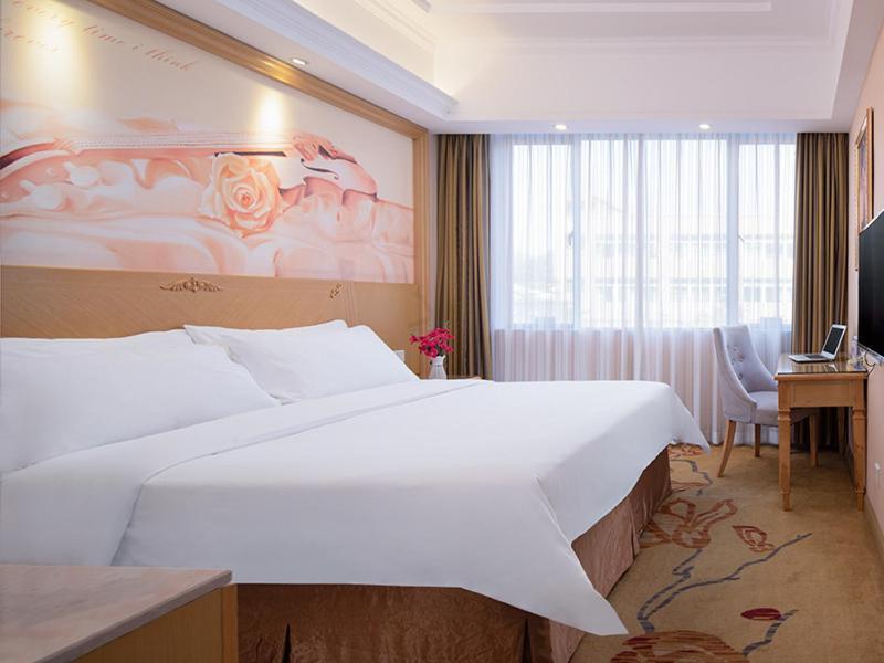 Vienna Hotel Guangzhou Panyu Huanan Country Garden Экстерьер фото